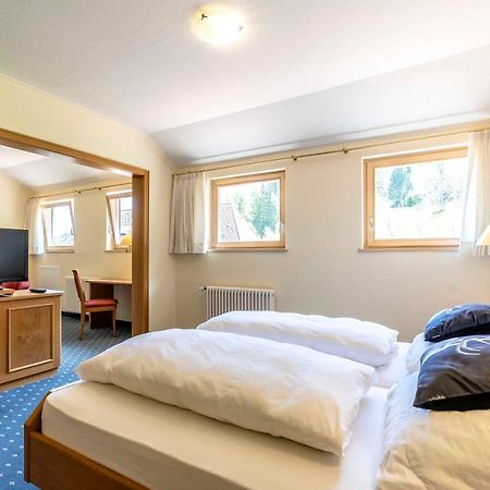 Waldhotel Fehrenbach Гінтерцартен Екстер'єр фото