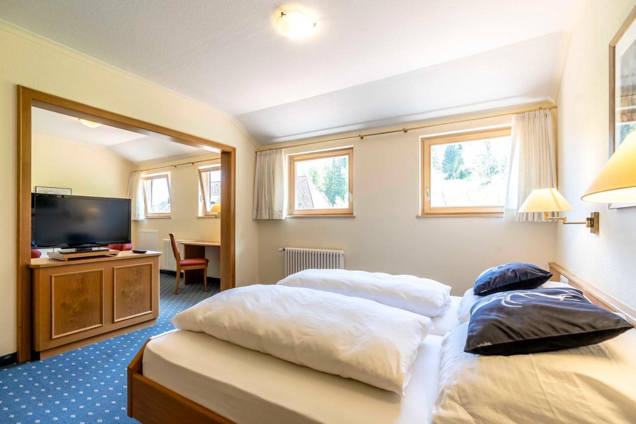 Waldhotel Fehrenbach Гінтерцартен Екстер'єр фото