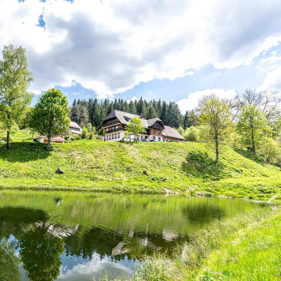 Waldhotel Fehrenbach Гінтерцартен Екстер'єр фото